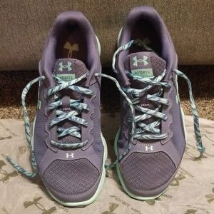 Youth Underarmour Clean Shoes